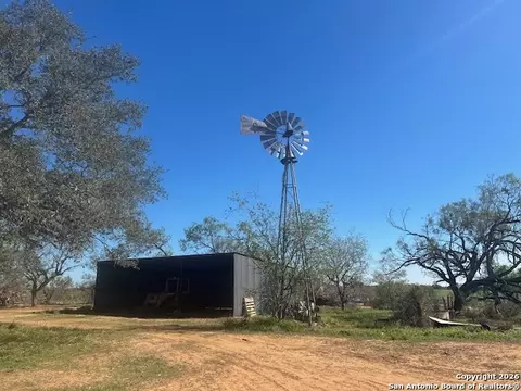 494 Mann, Poteet, TX 78065