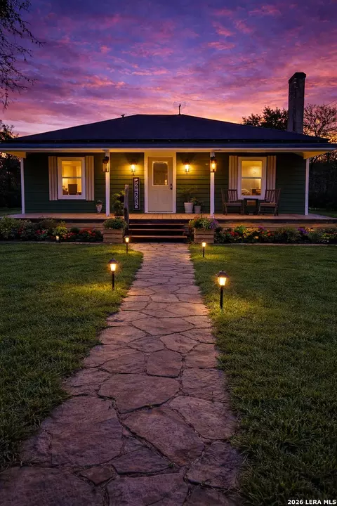 1101 E Crockett, Beeville, TX 78102