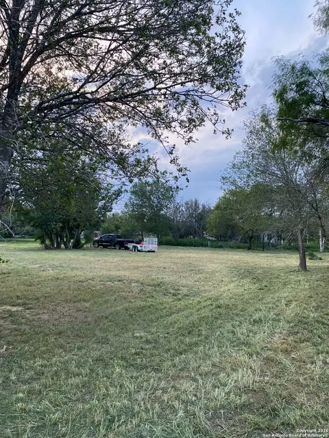 15570 Kilowatt, Elmendorf, TX 78112