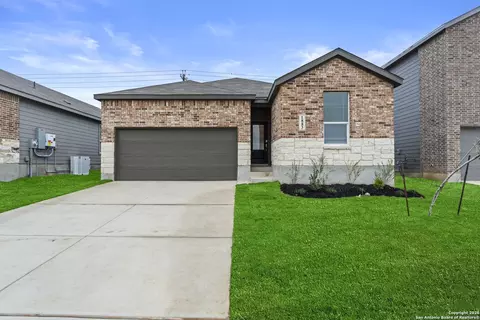 1883 Nuthatch Rdg, New Braunfels, TX 78130