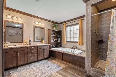 Bath - 445 Savannah Rdg, Von Ormy, TX 78073 photo 1 of 3