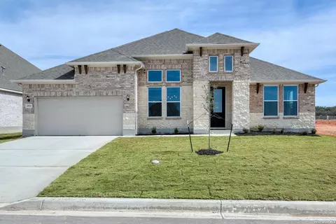 153 Megans Pt, Castroville, TX 78009