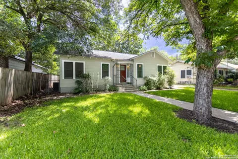 465 S Guenther Ave, New Braunfels, TX 78130