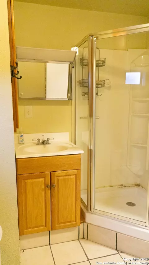 Bath - 730 N Main, Utopia, TX 78884 photo 4 of 4