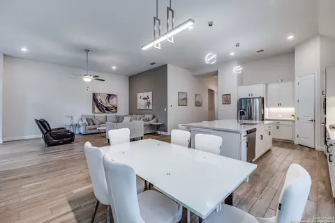 110 Stablewood Ct, Boerne, TX 78006