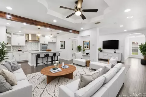 Living - 4443 Palace, Von Ormy, TX 78073 photo 6 of 7