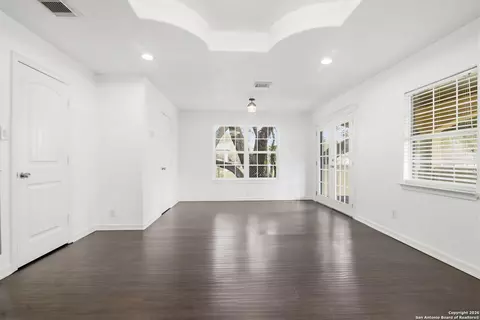 Living - 4443 Palace, Von Ormy, TX 78073 photo 3 of 7