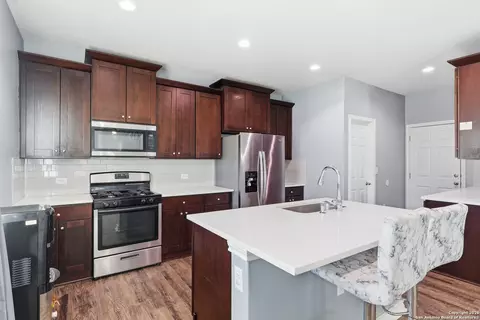 21018 Chestnut Cv, San Antonio, TX 78266