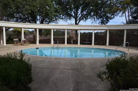 1819 Babcock #705G, San Antonio, TX 78229