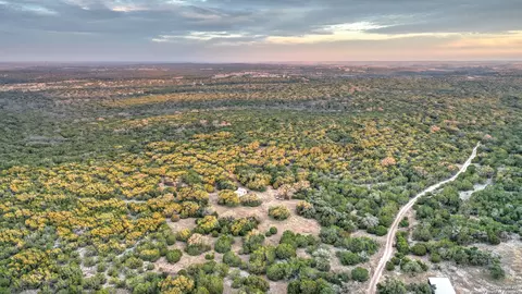 438 Yellowstone Ln, Hunt, TX 78024