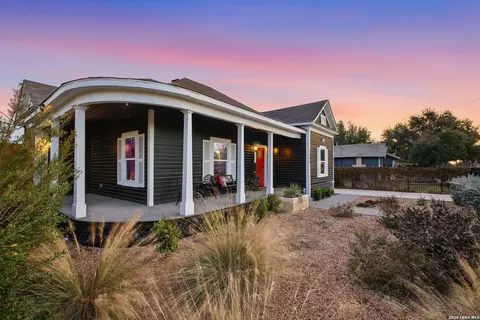 1503 E Crockett St, San Antonio, TX 78202