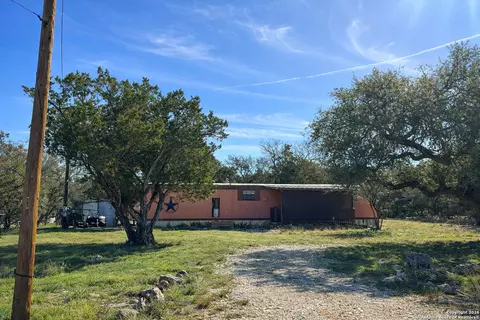 1064 Brook Vly, Canyon Lake, TX 78133