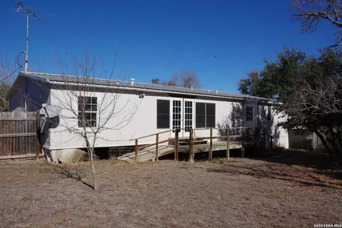 142 Thunderhead, Spring Branch, TX 78070 photo 2