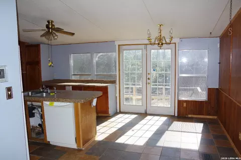142 Thunderhead, Spring Branch, TX 78070 photo 4