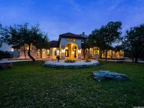 376 San Marcos Trl, New Braunfels, TX 78132