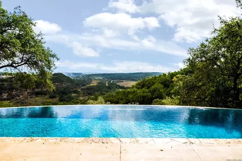 30044 Cloud View Dr, Bulverde, TX 78163