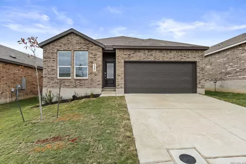 2307 Fort Davis Pass, Marion, TX 78124
