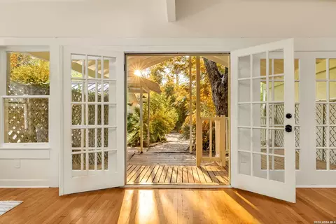 214 Ira, San Antonio, TX 78209