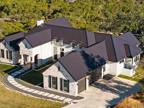 565 Rosemary Rdg, Bulverde, TX 78163