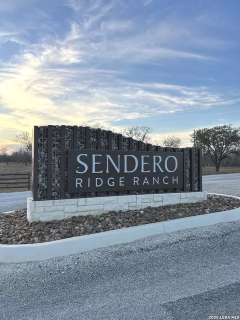 134 County Road 2644, Moore, TX 78057