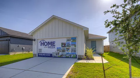 200 Langston Dr, Maxwell, TX 78656