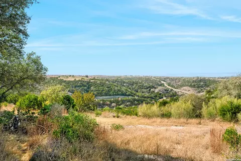 206 Paradise Pt, Boerne, TX 78006