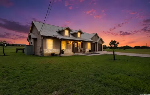 445 Spanish Grant, Bandera, TX 78003