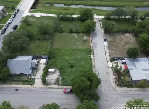 202 Henry, San Antonio, TX 78207