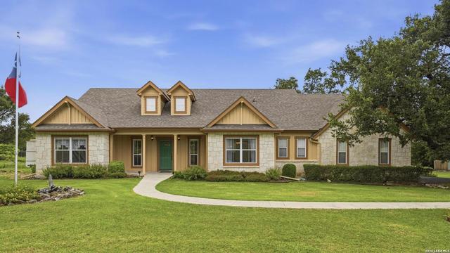 105 Dove Mtn, Boerne, TX 78006