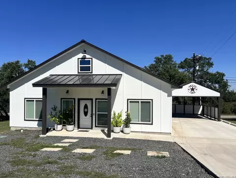708 Taylor Dr, Horseshoe Bay, TX 78657