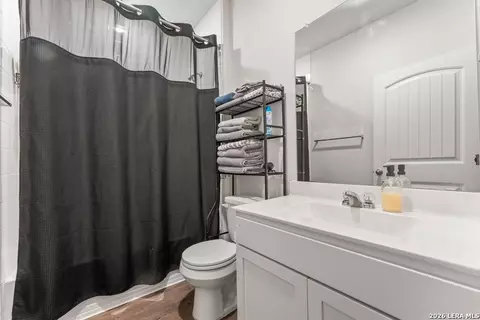 Bath - 449 Ida Loop, Seguin, TX 78155 photo 1 of 1