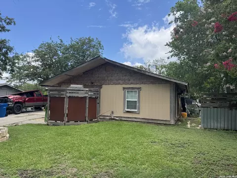 8811 Dale Vly Dr, San Antonio, TX 78227