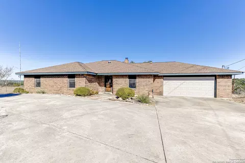 2454 Island Vw, Canyon Lake, TX 78133