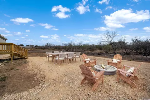 224 Private Road 4656, Hondo, TX 78861
