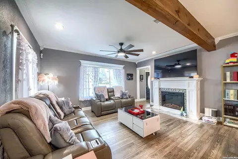 1002 W French Pl, San Antonio, TX 78212