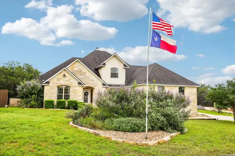 105 Windcliff, New Braunfels, TX 78132