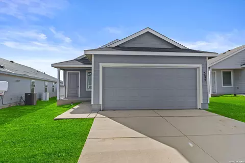 337 Kayden Ct, Marion, TX 78124