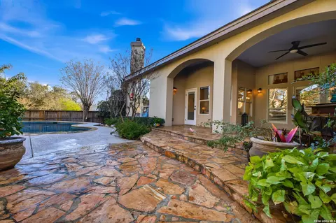 19204 Reata Cv, San Antonio, TX 78258