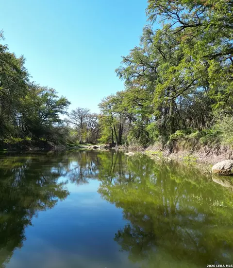 1816 Winston, Sabinal, TX 78881