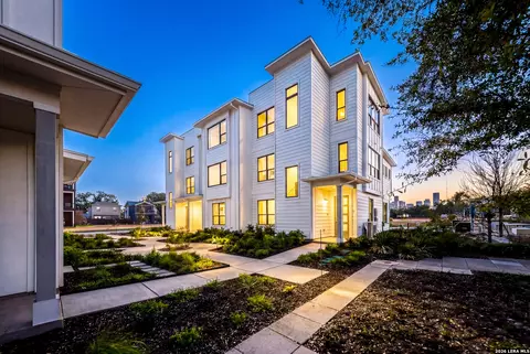 543 Mcmonigal Pl #BLDG . 3, San Antonio, TX 78210