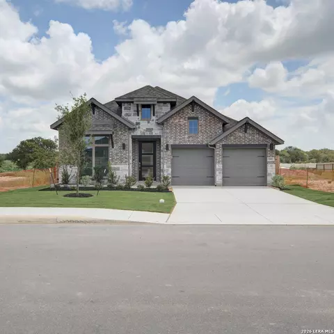 190 Mountain Oak, Castroville, TX 78009