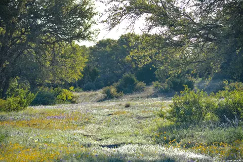 482 Wingert Rd, Junction, TX 76849 photo 6