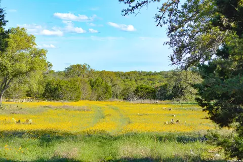 482 Wingert Rd, Junction, TX 76849 photo 8