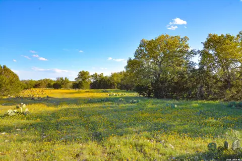 482 Wingert Rd, Junction, TX 76849 photo 3
