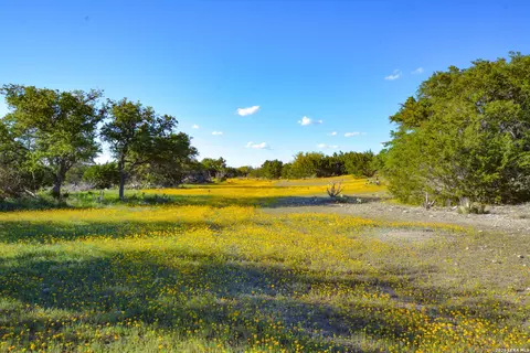 482 Wingert Rd, Junction, TX 76849 photo 5