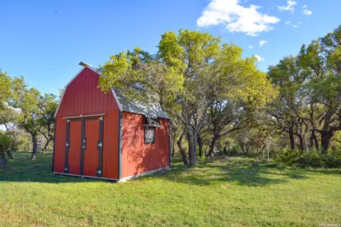 482 Wingert Rd, Junction, TX 76849 photo 24