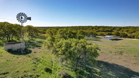 482 Wingert Rd, Junction, TX 76849 photo 12