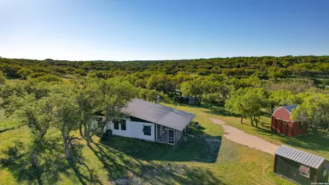 482 Wingert Rd, Junction, TX 76849 photo 14