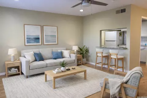 8401 N New Braunfels #344, San Antonio, TX 78209
