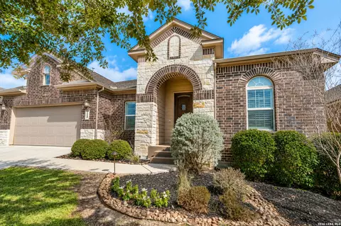 112 Hagen Dr, Boerne, TX 78006